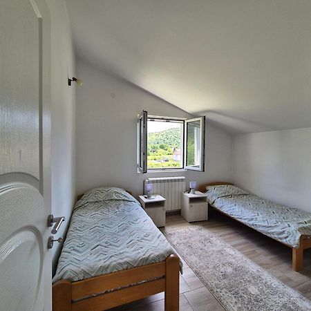 Cozy, Fully Equipped, Free Parking&Wifi, Quiet, 2Bd Appartement Podgorica Buitenkant foto