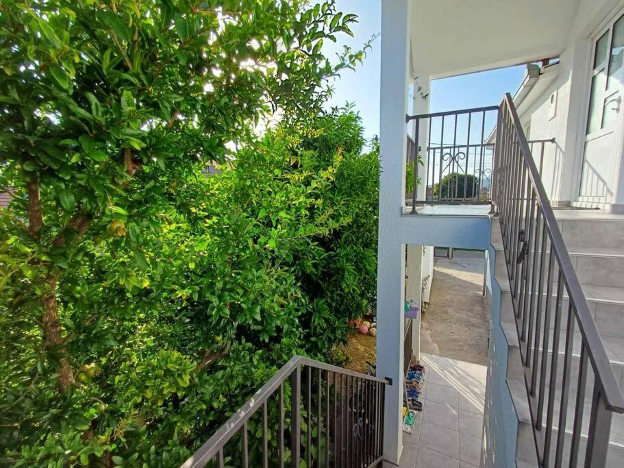 Cozy, Fully Equipped, Free Parking&Wifi, Quiet, 2Bd Appartement Podgorica Buitenkant foto