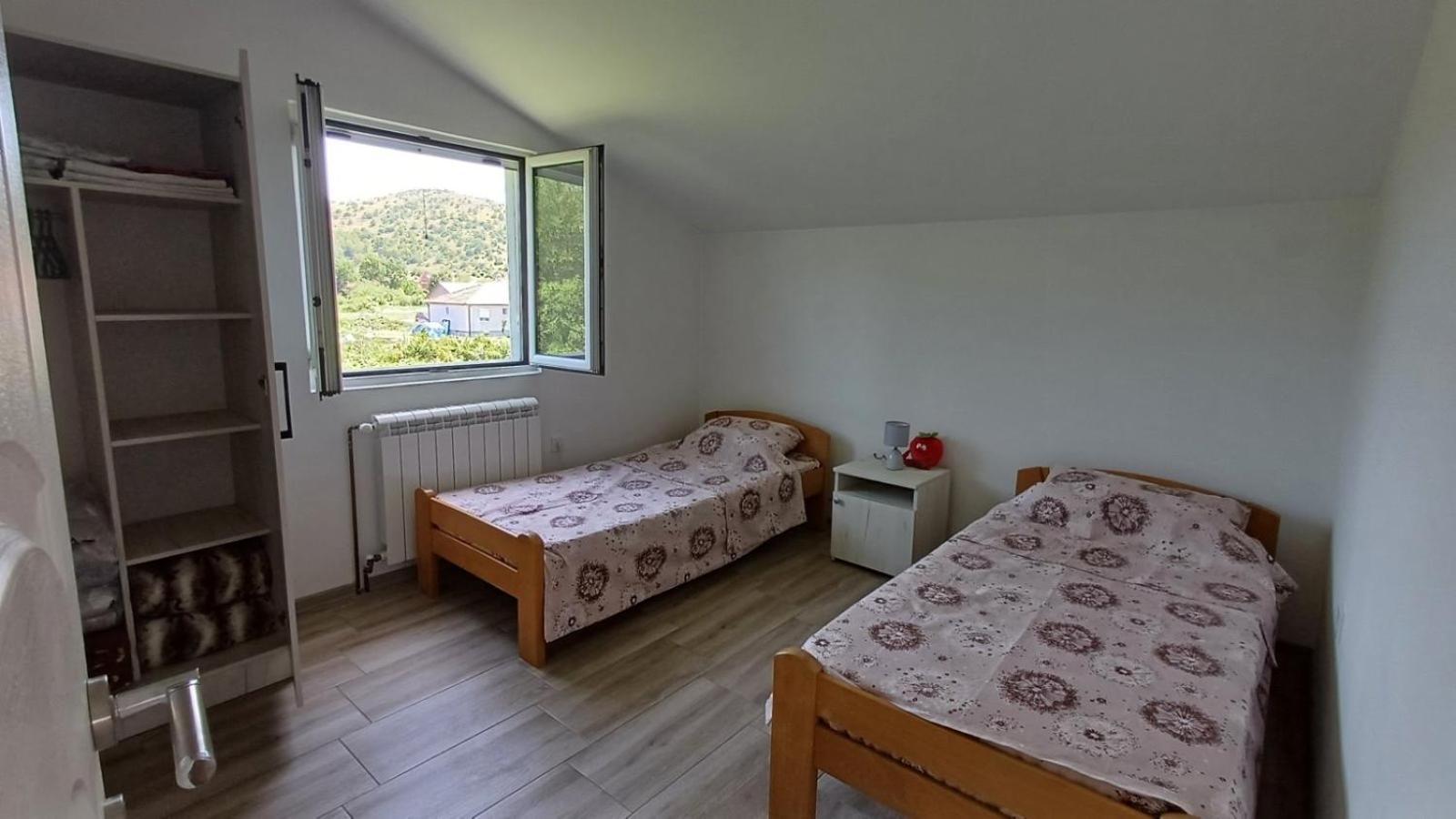 Cozy, Fully Equipped, Free Parking&Wifi, Quiet, 2Bd Appartement Podgorica Buitenkant foto