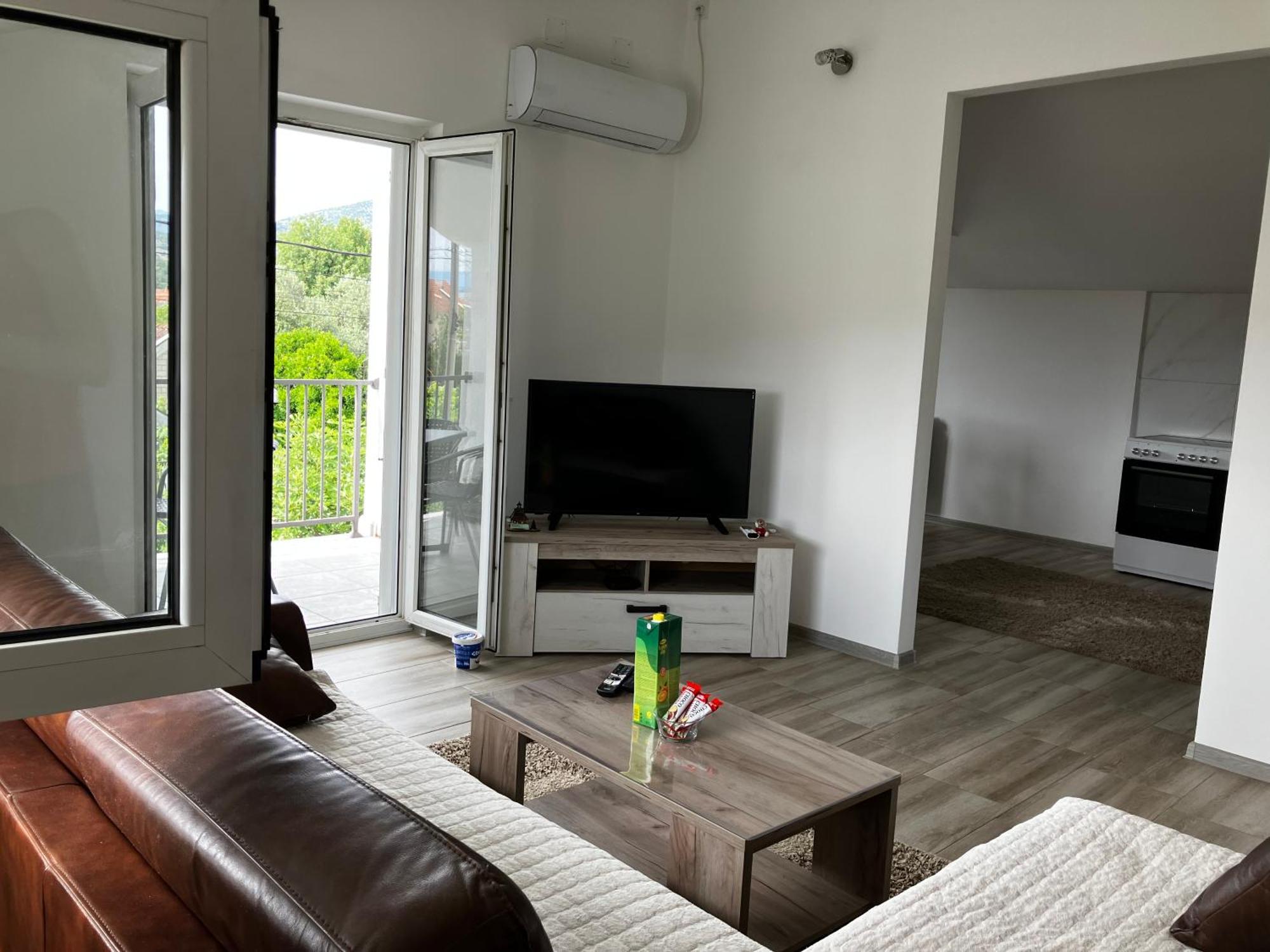Cozy, Fully Equipped, Free Parking&Wifi, Quiet, 2Bd Appartement Podgorica Buitenkant foto